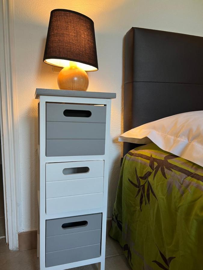 Chambres Et Tables D'Hotes Zelia & Jacques Berquez Пьяноттоли-Кальдарелло Экстерьер фото